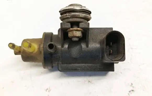 Volkswagen PASSAT B6 Turbo solenoid valve 1K0906627A 70086800