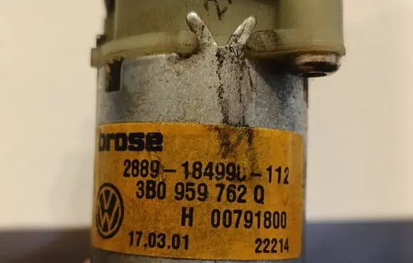 Audi A6 S6 C5 4B Seat adjustment motor 3B0959762Q 2889184990112 00791800