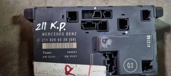 Mercedes-Benz E W211 Door control unit/module 2118200326 356801