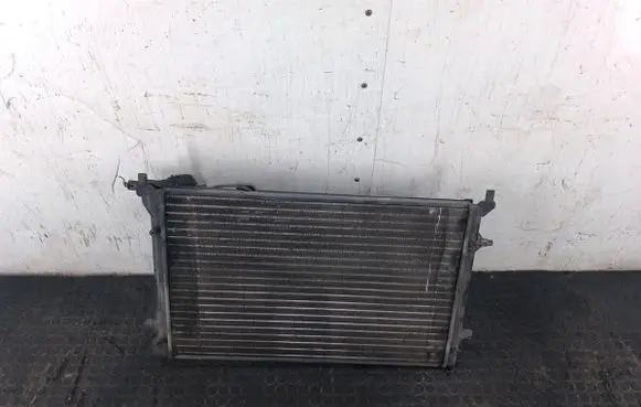 Volkswagen Jetta V Coolant radiator