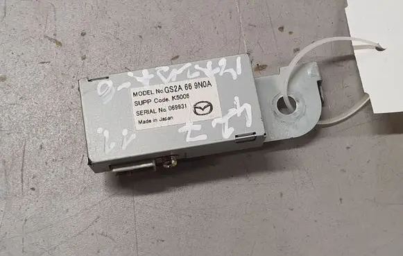Mazda 6 Aerial antenna filter GS2A669N0A