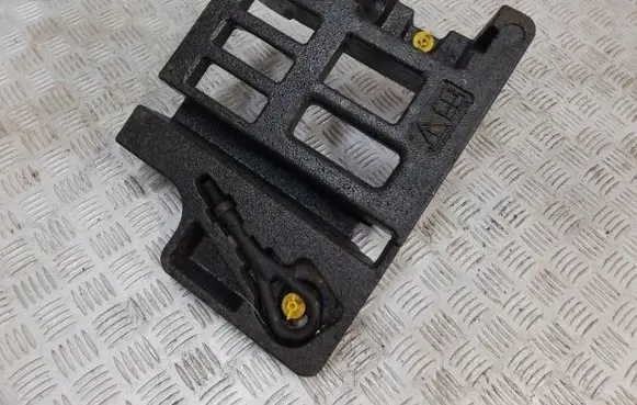 Ford S-MAX Tool box 