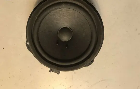 Ford Focus Front door speaker AA6T18808AA