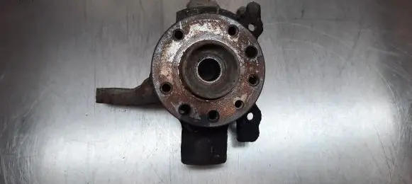 Opel Zafira B Front wheel hub spindle knuckle
