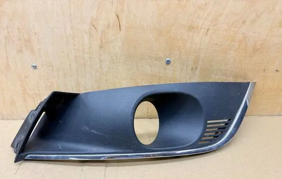 Renault Megane IV Front fog light trim/grill 261A28562R 261A27842R