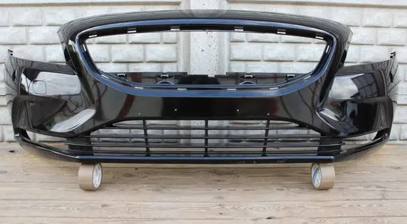 Volvo V40 Front bumper 31283732