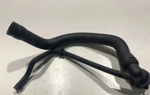 Volkswagen PASSAT B6 Engine coolant pipe/hose 1K0122291BA
