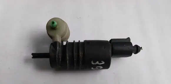 Audi A6 S6 C5 4B Windscreen/windshield washer pump WASHERTANKMOTOR 1J0973722