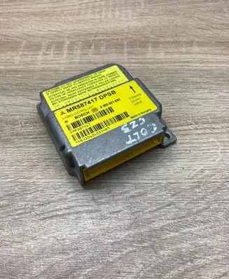 Mitsubishi Colt Airbag control unit/module 0285001685