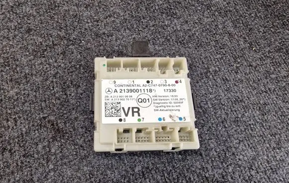 Mercedes-Benz E W213 Door control unit/module A2139001118 A2139010608