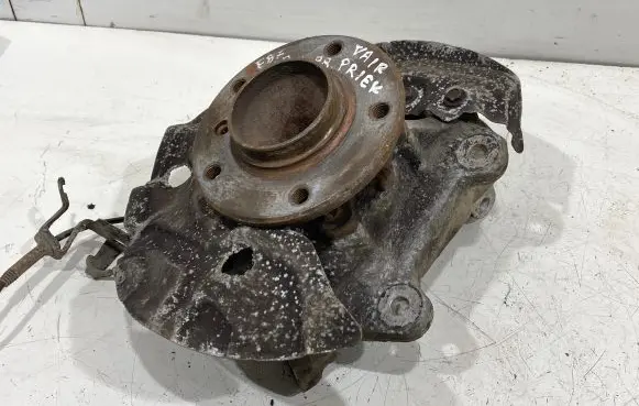 BMW 1 E81 E87 Front wheel hub 12201210