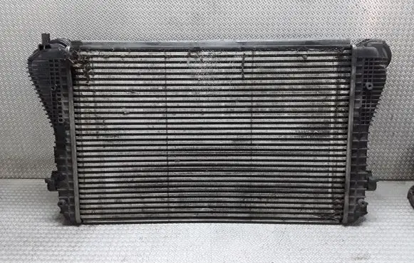 Volkswagen Jetta V Intercooler radiator 1K0145803L