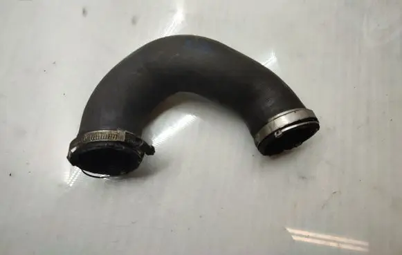 Audi Q7 4L Intercooler hose/pipe 7L6145972