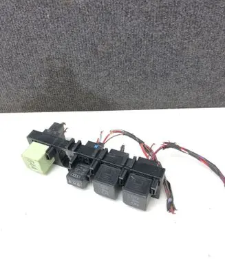 Volkswagen PASSAT B7 Fuse module 7N0937503A