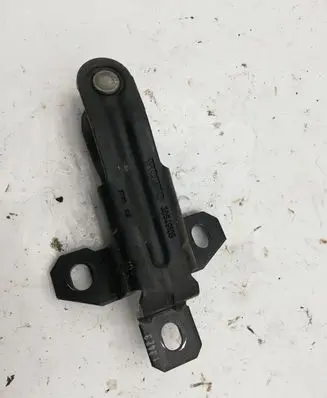 Volvo XC90 Tailgate lock loop/hook striker 30649105