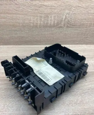 Volkswagen Golf V Fuse module 1K0937125A 0641405673E