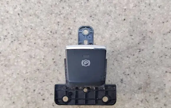 Subaru XV II Handbrake/parking brake auto hold switch