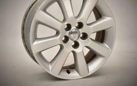 Toyota Avensis T220 R16 alloy rim 42611-05240