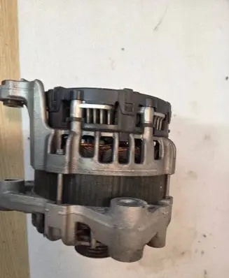 BMW 5 G30 G31 G38 Generator/alternator 8575059 0125814008