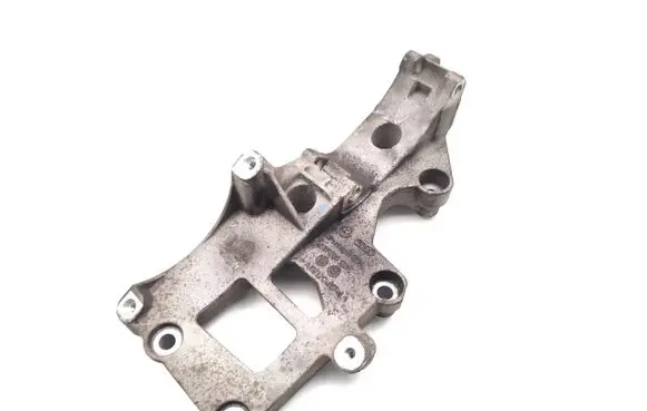 Seat Leon (1P) Generator/alternator bracket 06F903143E