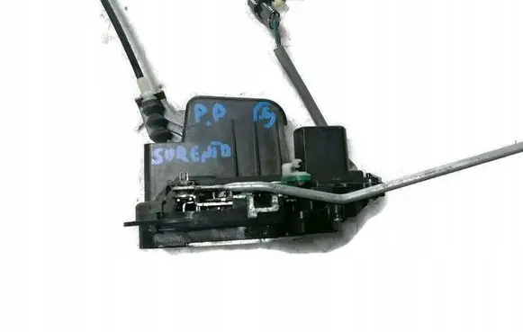KIA Sorento Front door lock