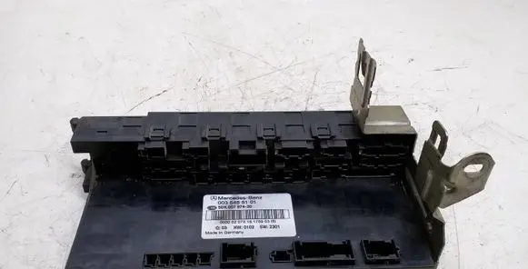 Mercedes-Benz C W203 Fuse module 5DK00797430 0035455101 0000020721517590301