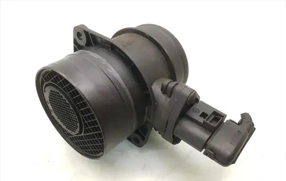 Volkswagen PASSAT B6 Mass air flow meter 074906461B 0281002461