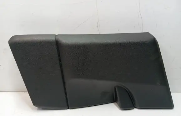 Maserati Levante (B) pillar trim (bottom) 670040375
