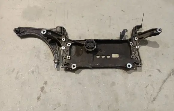 Volkswagen PASSAT CC Front subframe 