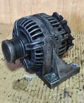 Volvo XC90 Generator/alternator 0124525029 815512140