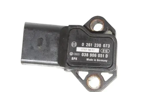 Audi TT TTS Mk2 Air pressure sensor 038906051D 0261230073