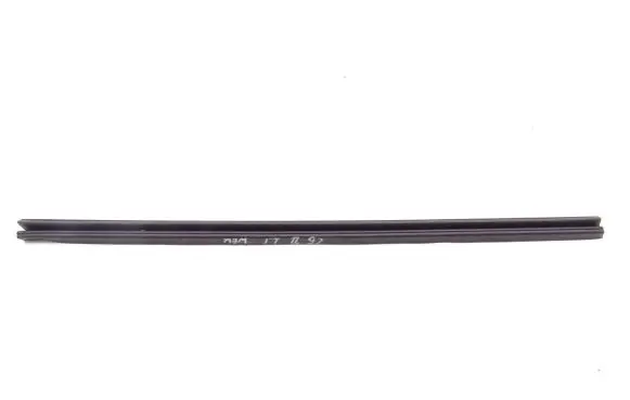 Citroen C5 Rubber seal front door (on door) 