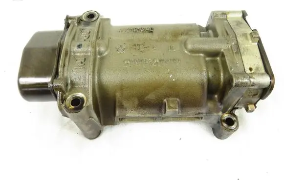 Chrysler Voyager Oil pump balance shaft 4621513AC