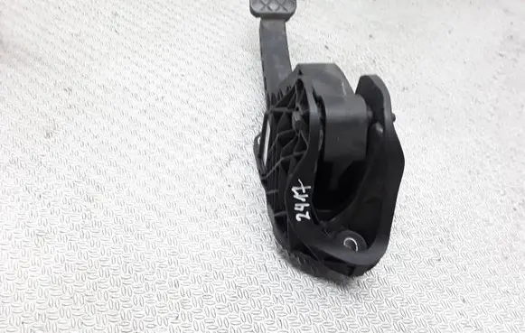 Clutch pedal