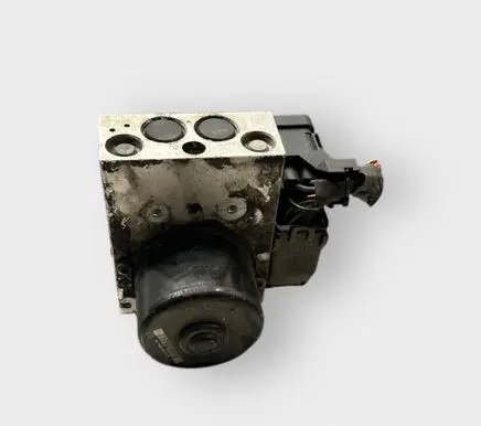 Volvo V70 ABS Pump 8671224 5WK84002 10092504033