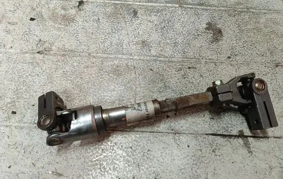 Toyota Avensis T250 Steering column universal joint 