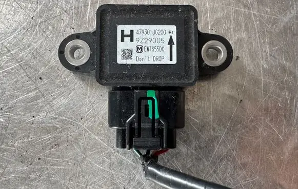Renault Koleos I ESP acceleration yaw rate sensor 47930JG200