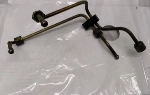 Volvo S60 Fuel line pipe