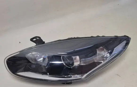 Renault Megane III Headlight/headlamp 1305237231