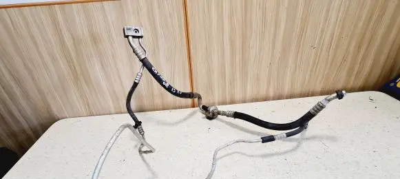 Opel Zafira B Air conditioning (A/C) pipe/hose