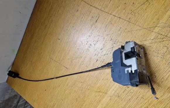 Renault Espace - Grand espace IV Rear door lock 017958