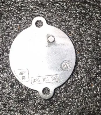 Volkswagen Golf IV Rocker cam cover 036103341