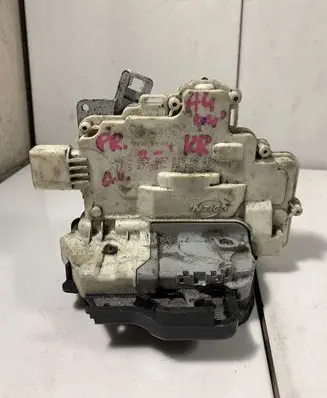 Audi A4 S4 B7 8E 8H Front door lock 8E2837015AA