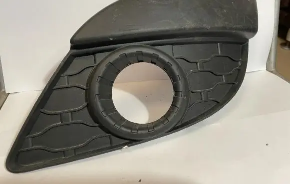 Renault Twingo II Front fog light trim/grill
