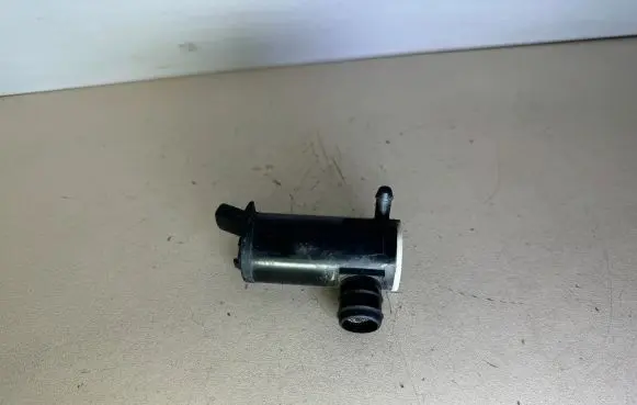 Hyundai ix35 Windscreen/windshield washer pump 985102S100 003270425
