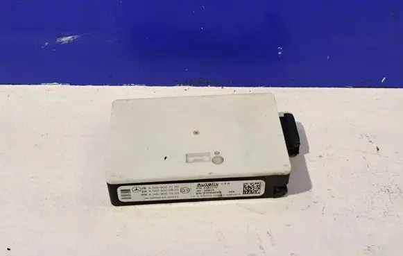 Mercedes-Benz E W212 Blind spot module A0009053100 A0009020602
