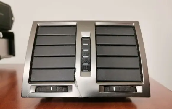 Skoda Superb B5 (3U) Dash center air vent grill 3U0819203 3U0819203C