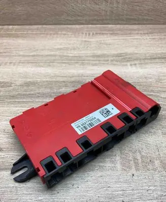 BMW 3 F30 F35 F31 Battery relay fuse 9227752
