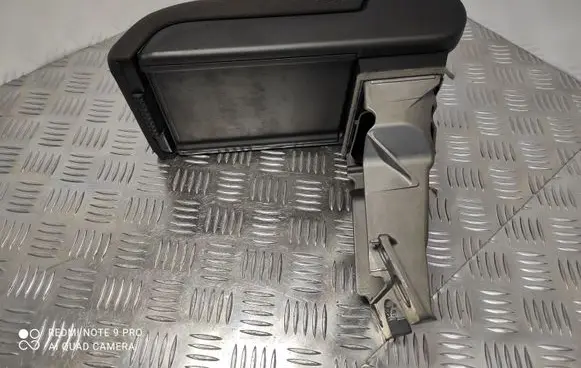 Opel Vectra C Armrest 13173082 1075410