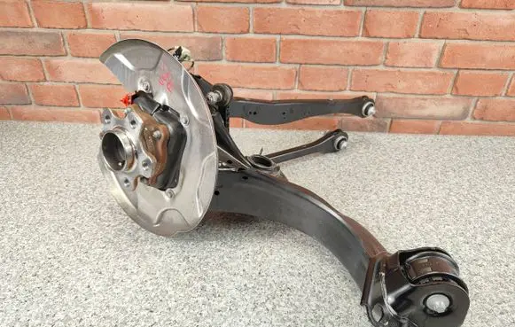BMW 2 Active Tourer U06 Rear wheel hub spindle/knuckle 6894208